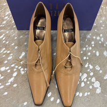 Load image into Gallery viewer, NIB Typhoon Pointed Ankle Bootie
