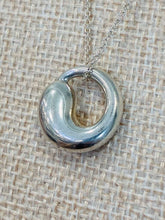 Load image into Gallery viewer, Elsa Peretti Eternal Circle Pendant Necklace

