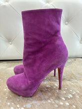 Load image into Gallery viewer, Veau Velours So Kate Booty 100 Ankle Boots
