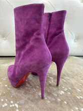 Load image into Gallery viewer, Veau Velours So Kate Booty 100 Ankle Boots
