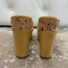 Load image into Gallery viewer, Patent Leather Buckle Detail Cork Platform Slides
