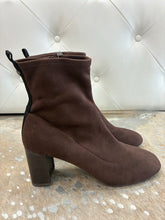 Load image into Gallery viewer, Cattie Block Heel Bootie
