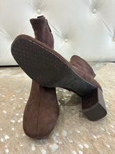 Load image into Gallery viewer, Cattie Block Heel Bootie
