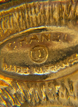 Load image into Gallery viewer, Coco Mark CC Matelassé Logo Necklace
