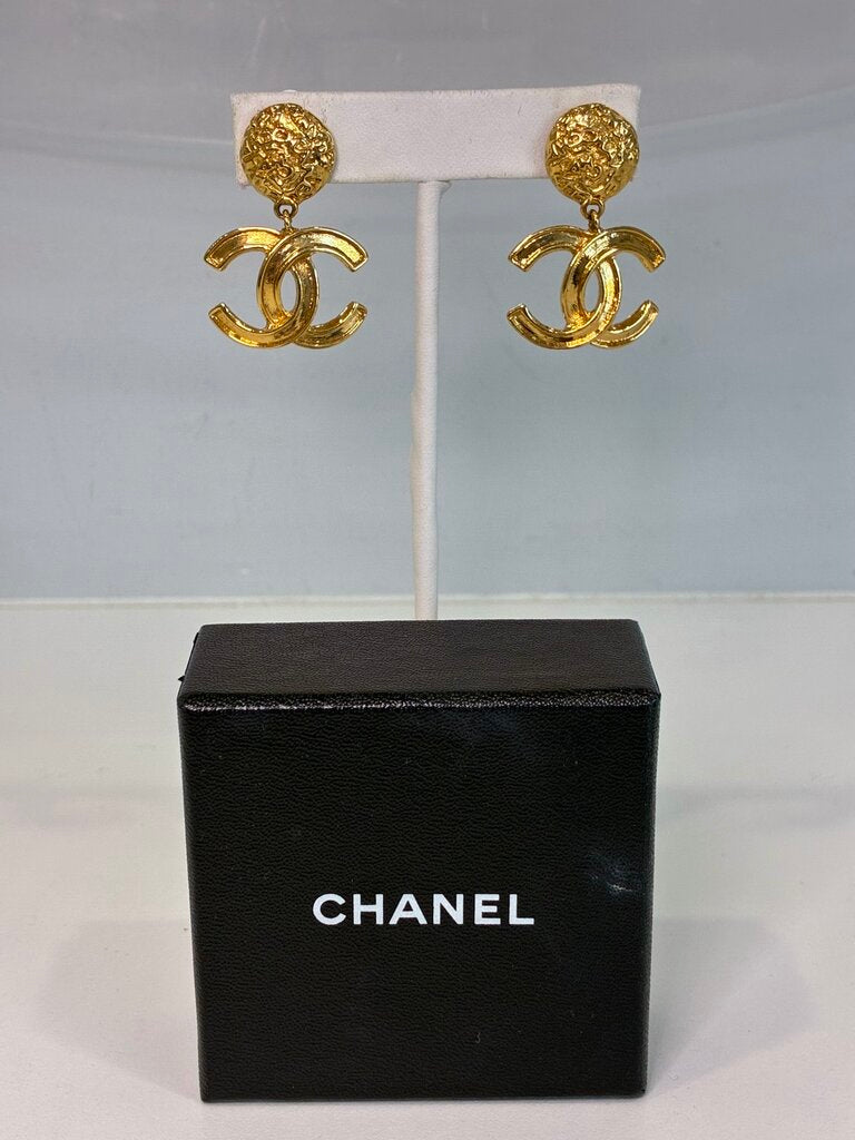 CC Textured Clip On Earrings 95A