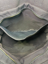 Load image into Gallery viewer, Herline MM Tote
