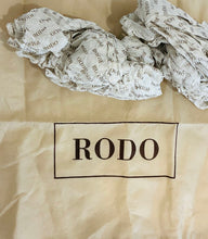 Load image into Gallery viewer, Satin Evening Bag
