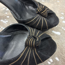 Load image into Gallery viewer, Suede Knot Peep Toe Platform Heels
