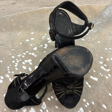Load image into Gallery viewer, Suede Knot Peep Toe Platform Heels

