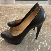 Load image into Gallery viewer, *Platform Leather Heels
