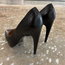 Load image into Gallery viewer, *Platform Leather Heels
