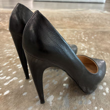 Load image into Gallery viewer, *Platform Leather Heels

