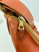 Load image into Gallery viewer, Leather Messenger Bag
