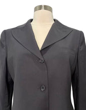 Load image into Gallery viewer, 3 Button Wool Blazer
