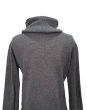 Load image into Gallery viewer, Vintage Wool Turtleneck Top
