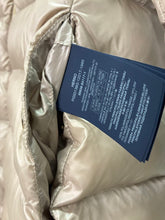 Load image into Gallery viewer, Resort A Shape Jacket in Nylon Ultralight
