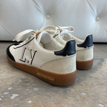 Load image into Gallery viewer, Frontrow Sneaker
