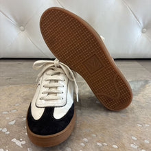 Load image into Gallery viewer, Frontrow Sneaker
