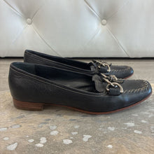 Load image into Gallery viewer, Chain-Link Accent Loafers
