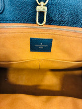Load image into Gallery viewer, Onthego MM Empreinte Tote
