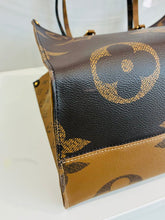 Load image into Gallery viewer, OnTheGo Rerverse Monogram Giant Tote GM
