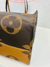 Load image into Gallery viewer, OnTheGo Rerverse Monogram Giant Tote GM
