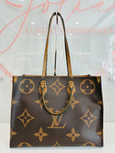 Load image into Gallery viewer, OnTheGo Rerverse Monogram Giant Tote GM
