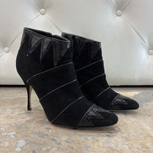 Load image into Gallery viewer, Inuk Seamed Suede Bootie
