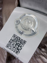 Load image into Gallery viewer, Tazenat Hooded Jacket
