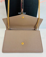 Load image into Gallery viewer, Uptown Chain Wallet in Grain de Poudre Embossed Leather
