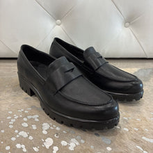 Load image into Gallery viewer, NWOT Modtray Leather Loafer
