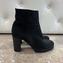 Load image into Gallery viewer, Myranda Suede Boot
