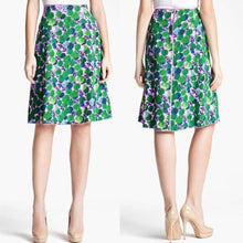 Load image into Gallery viewer, Floral Knee Length Skirt
