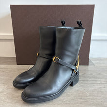 Load image into Gallery viewer, Tess Horsebit Leather Ankle Boots
