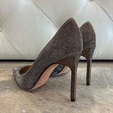 Load image into Gallery viewer, Pointed Toe Glitter Pumps
