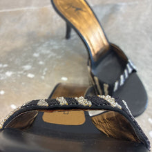 Load image into Gallery viewer, Beaded Leather Heeled Sandals

