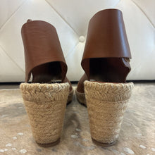 Load image into Gallery viewer, Leather Crosta Fossil Espadrille Wedges
