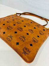 Load image into Gallery viewer, Visetos Medium Crossbody Pouch
