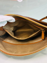 Load image into Gallery viewer, Visetos Medium Crossbody Pouch
