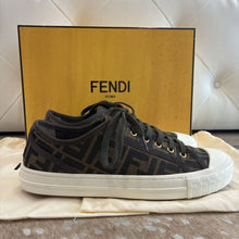Load image into Gallery viewer, NIB Domino FF Fabric Low-Top Sneakers
