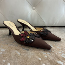 Load image into Gallery viewer, Vintage Jewel Sequin Pointed Toe Mule Kitten Heels
