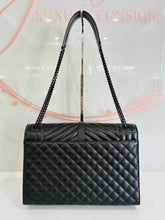 Load image into Gallery viewer, Envelope Triquilt Shoulder Bag in Grained Leather
