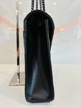 Load image into Gallery viewer, Envelope Triquilt Shoulder Bag in Grained Leather
