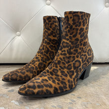 Load image into Gallery viewer, Suede Leopard Print Vassili Chelsea Boots
