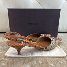 Load image into Gallery viewer, Slingback Snakeskin Kitten Heels
