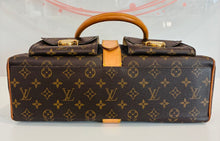 Load image into Gallery viewer, Monogram Manhattan GM Handbag
