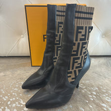 Load image into Gallery viewer, Rockoko Tobacco FF Sock Boots
