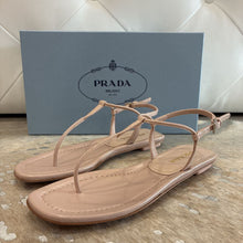 Load image into Gallery viewer, NIB Patent Leather Thong Sandals
