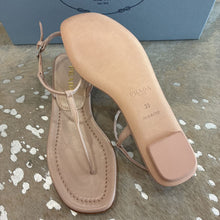 Load image into Gallery viewer, NIB Patent Leather Thong Sandals
